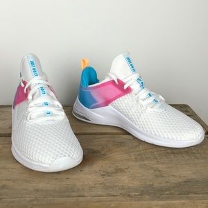NEW NIKE Air Max Bella TR 2 sz 7.5